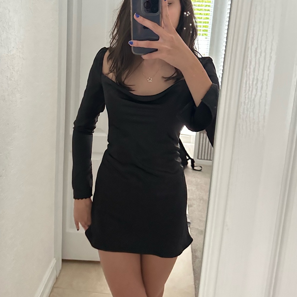 🎱Princess Polly Mini Black Long Sleeve Dress🎱